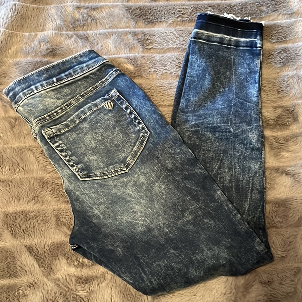 Justice, Size 14, distressed denim legging